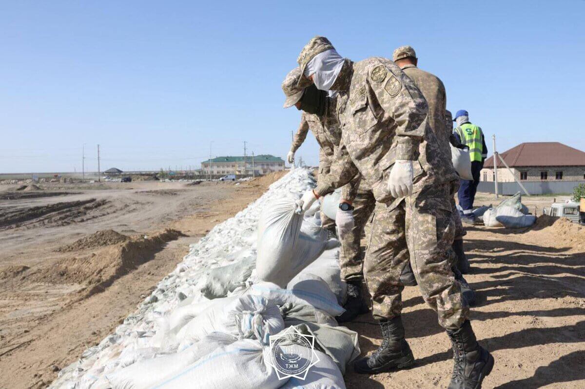 Су тасқынынан зардап шеккен 61 мыңнан аса адам үйлеріне оралды