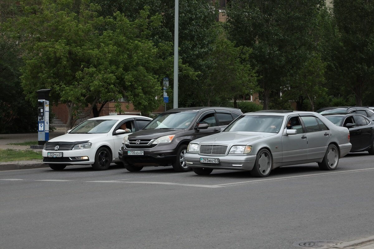 Қазақстанға әкелінген «конструктор» көліктер заңдастырылады – ІІМ