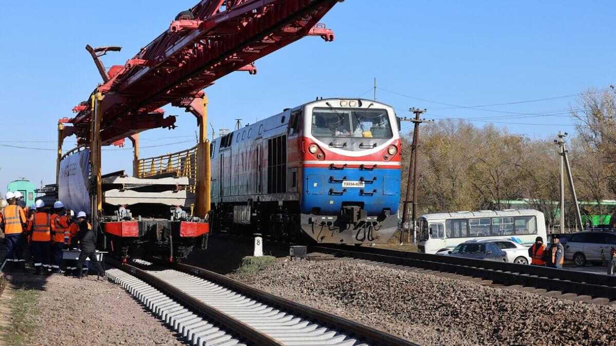 Алматыда жаңа теміржолдың құрылысы басталды