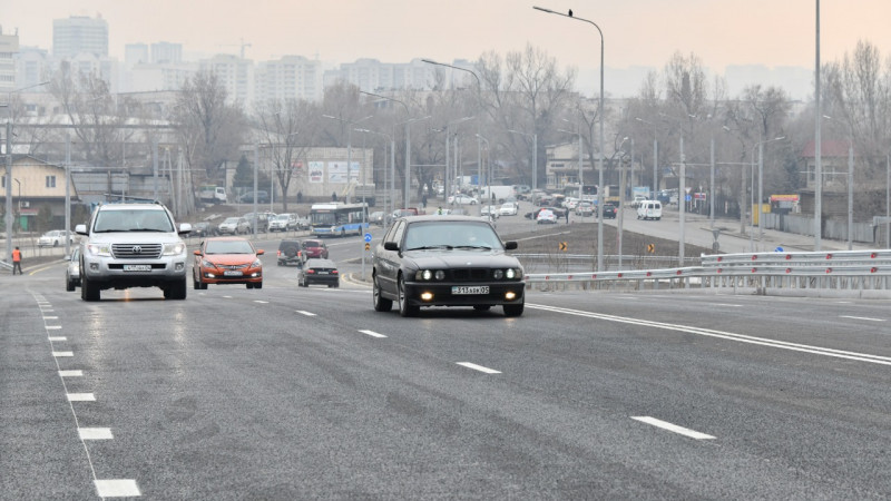 Движение на крупной транспортной развязке запустили в Алматы