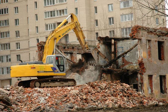 Снос зданий и выселение из жилья временно запретят в Казахстане