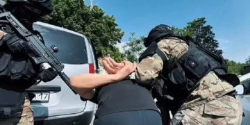Шымкентте мұғалімнен 1,2 млн теңге бопсалаған блогер ұсталды