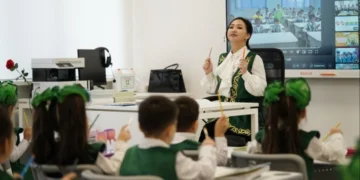 Елдегі мұғалімдердің жартысы 581 мың теңге жалақы алады