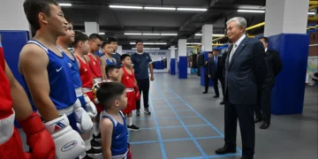 Қасым-Жомарт Тоқаев Бекзат Саттарханов атындағы спорт кешенін аралап көрді