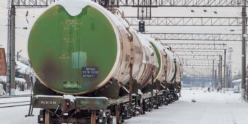 Бензин на 15,5 млрд тенге вывезла ОПГ из Казахстана в Кыргызстан