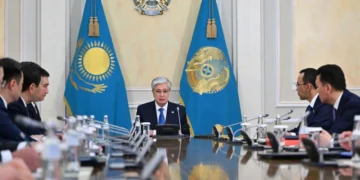Токаев объявил выговор министру транспорта Марату Карабаеву