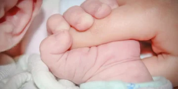 10-месячному ребенку удалили кишечник из-за фаст-фуда в Узбекистане