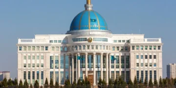 Токаев внес поправки в законодательство по ОСМС