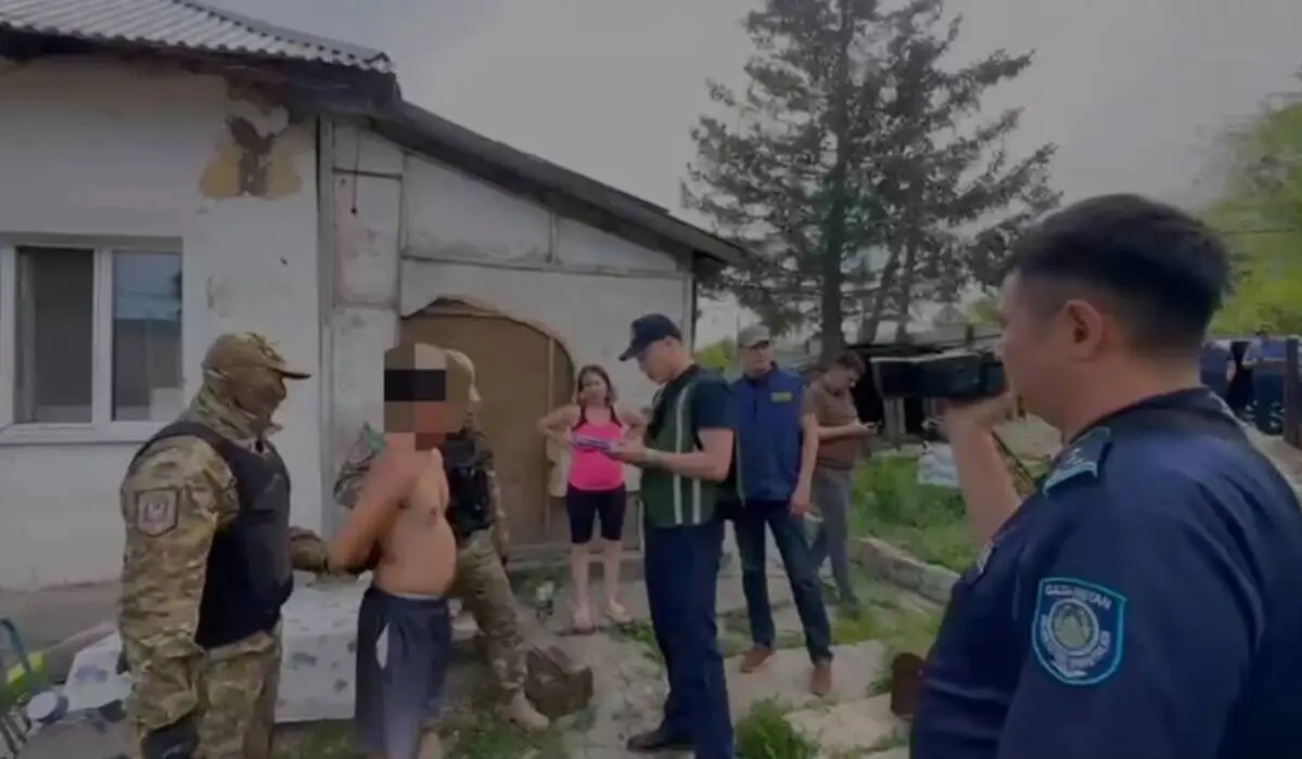Угрожая насилием, получил 2,5 млн тенге: в ВКО задержали подозреваемого в вымогательстве