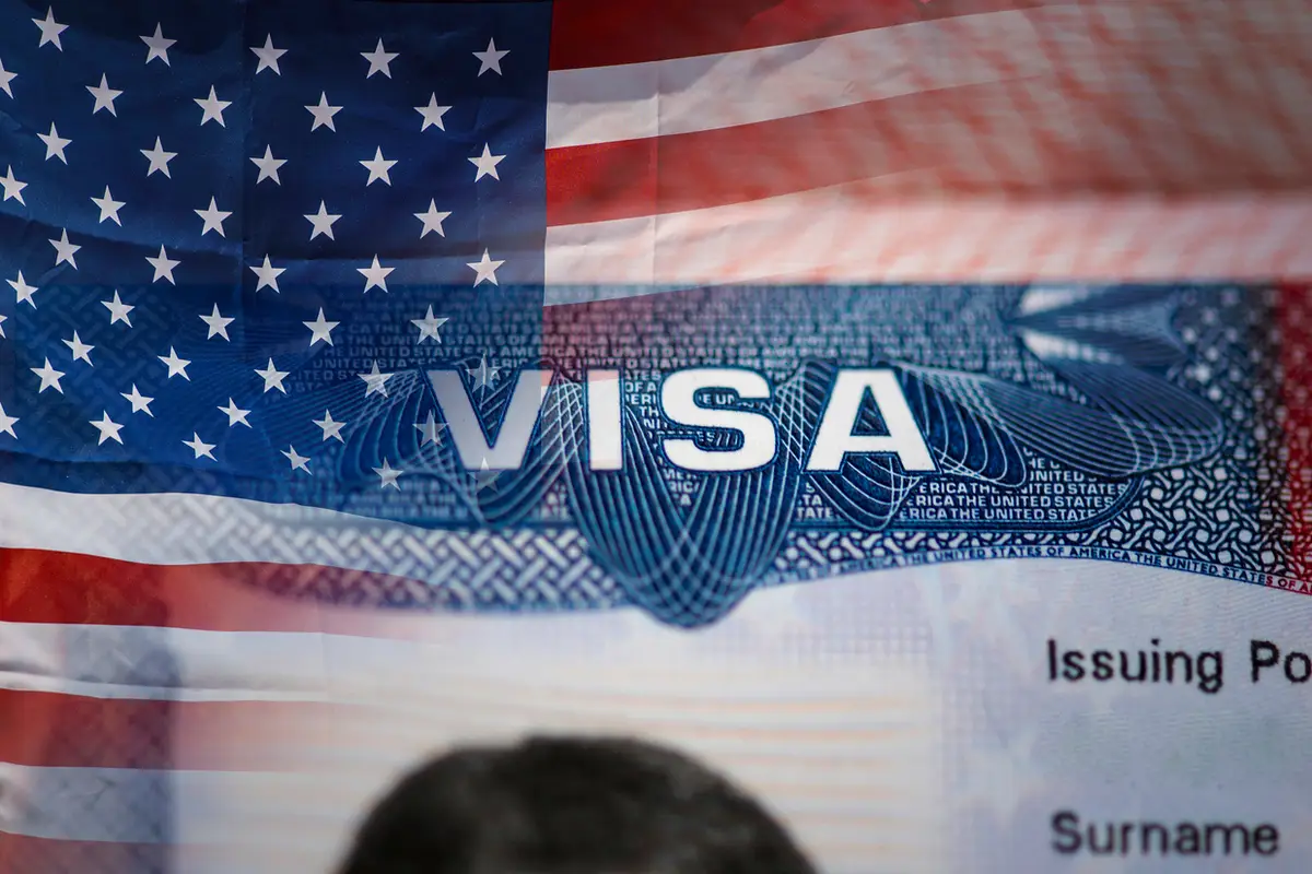США расширяют визовые требования: для граждан 50 стран введут залог