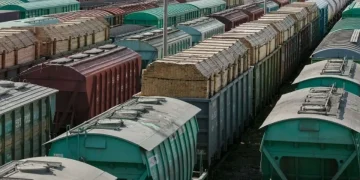 Предприниматель потерял 18,5 млн тенге, пытаясь арендовать 36 вагонов