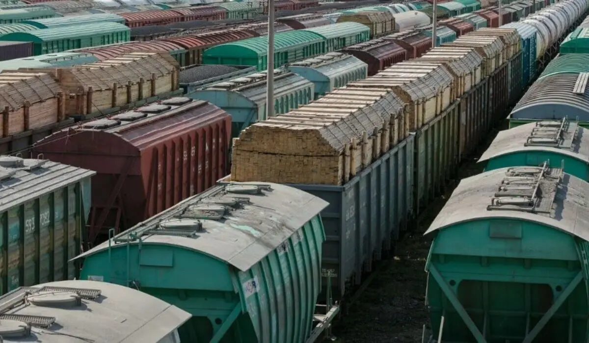 Предприниматель потерял 18,5 млн тенге, пытаясь арендовать 36 вагонов